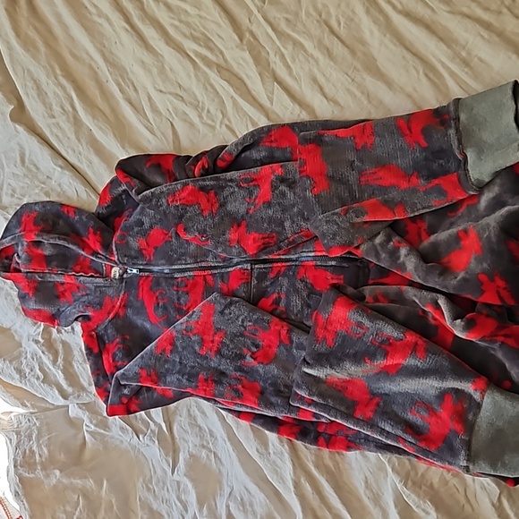 Adult size onesie pyjama's in moose print. Little blue house size large. - Picture 2 of 3